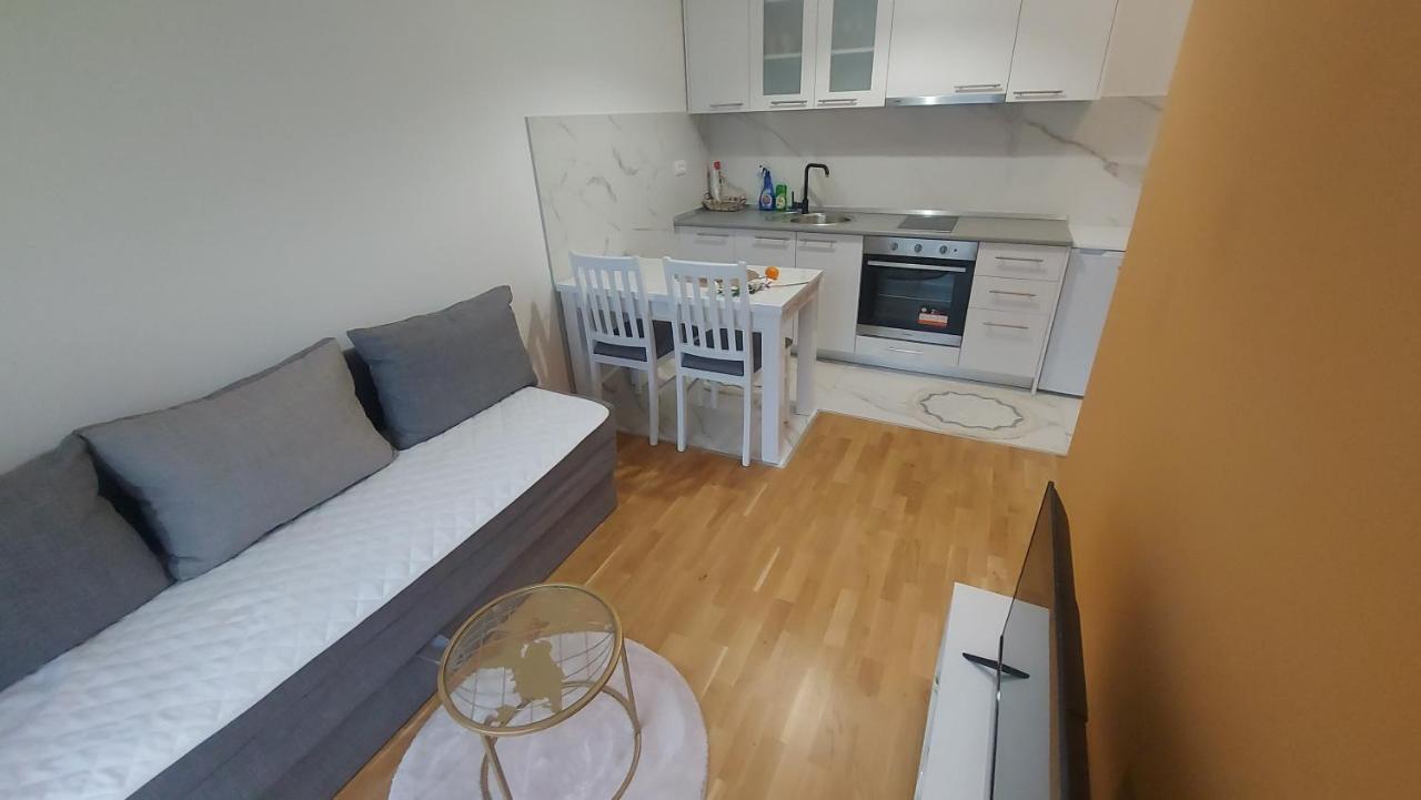 Apartman Solunska 18 Баня-Лука Экстерьер фото